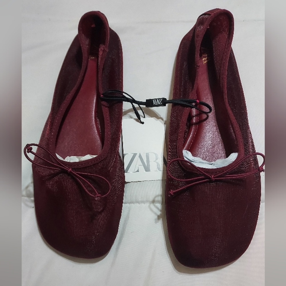 Zara Burgundy Mesh Flats